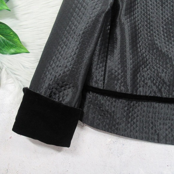 WORTH Diamond Quilted Velvet Trim Button Front Jacket Women's Size 10 - Picture 5 of 12